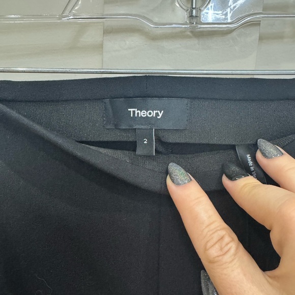 NEW super cute Theory Slim Capri Pants - Picture 7 of 7